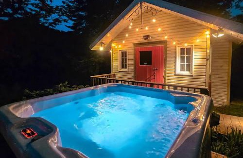 St-Adolphe-d'Howard House | Chalet du Domaine Spa privé et lac