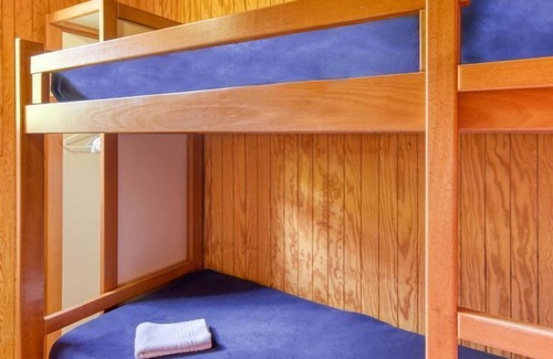 Saint-Jacques-d'Ambur Ski Chalet | Chalet En Pleine Nature! Vue Lac + Kitchenette