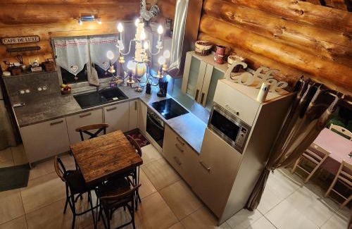 Montmurat Ski Chalet | CHALET EN RONDINS AVEC SPA - 5 personnes