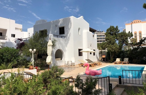 Sant Antoni de Portmany House | CHALET TORRALBA, Close to the beach, pool, quiet holidays, WiFi