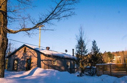 Saint-Calixte Cottage | Chalet et spa : Le Baron