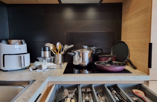 Hasparren Ski Chalet | Chalet Etxean, 1 à 6 Personnes, Terrain et Piscine