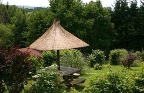 Echassieres House | Chalet familial avec piscine, animaux acceptés, draps inclus, proche de Montluçon et Gannat - FR-1-489-323
