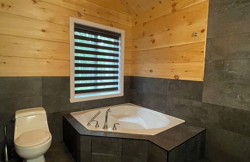 Argenteuil Regional County Municipality Ski Chalet | Chalet Familiale Privé/ SPA Avec Moustiquaire/véranda
