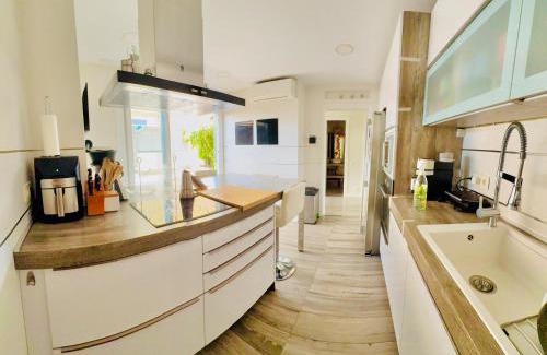 Rivas-Vaciamadrid House | Chalet Familiar Jardín a 15 min centro y Warner