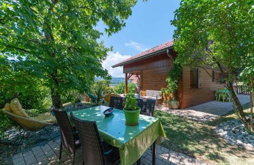 Saint-Martin-Bellevue House | Chalet Fleuri