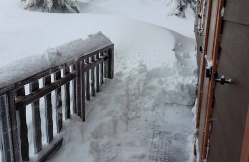Besse-et-Saint-Anastaise Ski Chalet | Chalet Besse "All comfort