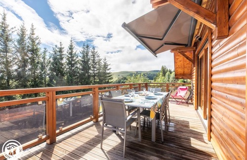 Besse-en-Chandesse House | Chalet Serveix - Besse ET Saint Anastaise