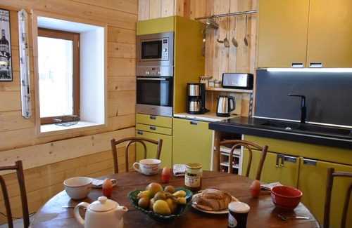 Saint-Francois-Longchamp Ski Chalet | Chalet les Clarines 3* in Saint François Longchamp