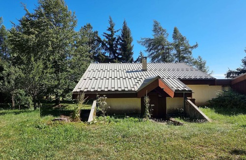 Saint-Michel-de-Chaillol Ski Chalet | Chalet cosy à Saint-Michel-de-Chaillol, 10 personnes, 4 chambres, jardin, cheminée, animaux admis