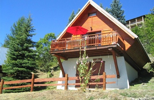 Saint-Michel-de-Chaillol Ski Chalet | Chalet for 5 with balcony, pets allowed, garage, Chaillol 1600