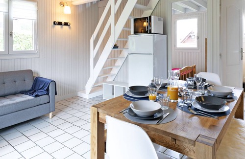Auquainville Ski Chalet | Chalet-gite 6p. Normandie Piscine Heated from Mid-May to End of September