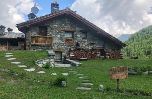 Valtournenche Ski Chalet | CHALET GORRET CHENEIL
