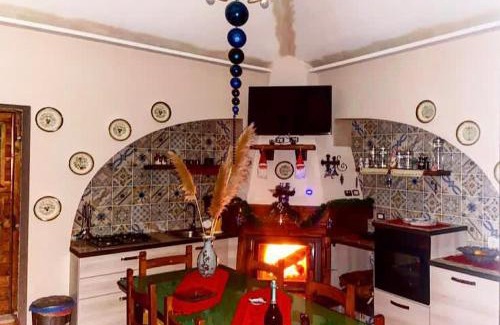 Maletto Ski Chalet | Chalet Grotta Monte Etna