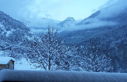 Vallouise Ski Chalet | Chalet Gyronde - Your alpine getaway