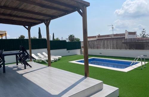 Alcanar House | Chalet-home familiar "CAL DENVER" "Pet friendly"