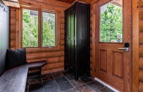Labelle House | Chalet HURON /15 Guest /EV Car