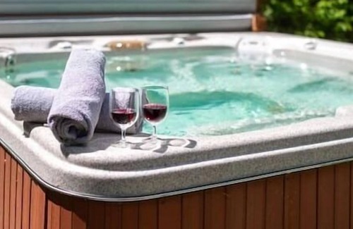 Labelle House | Chalet HURON /Mont-Tremblant /15 Guest /EV Car