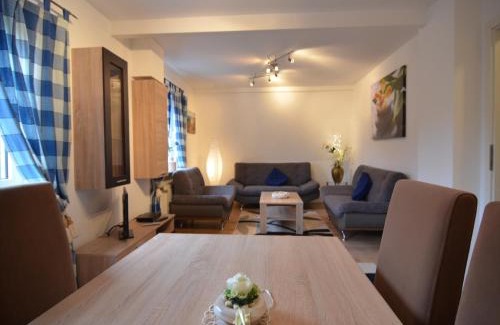 Elpe Apartment | Chalet im Sauerland nahe Skigebiet Winterberg