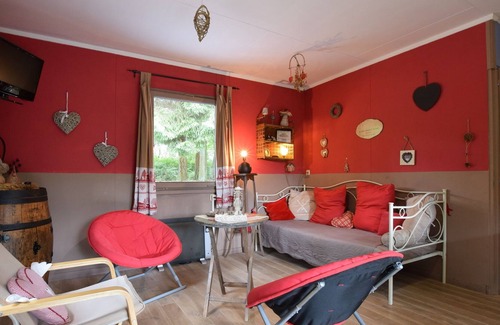 Houffalize Ski Chalet | Chalet in a green and peaceful environment.