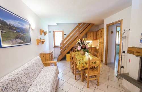 Antey-Saint-Andre Ski Chalet | Chalet in Antey-Saint-André with Mountain Views