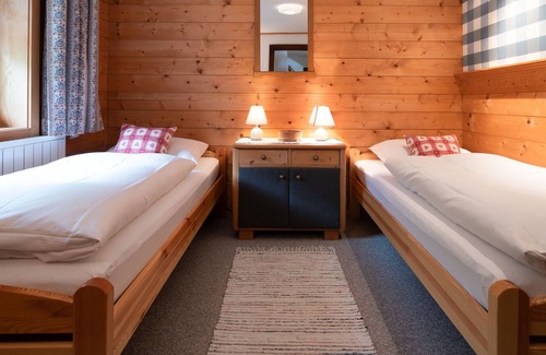 Aschau bei Kirchberg Ski Chalet | Chalet in Kirchberg with terrace and garden