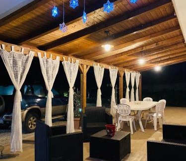 Partanna Ski Chalet | Chalet in campagna