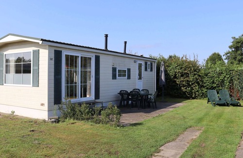 Udenhout Ski Chalet | Chalet in Duinhoeve With Van Gogh Style