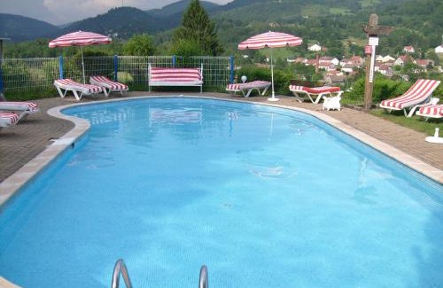 Le Thillot Ski Chalet | Chalet in France with Pool & Jacuzzi