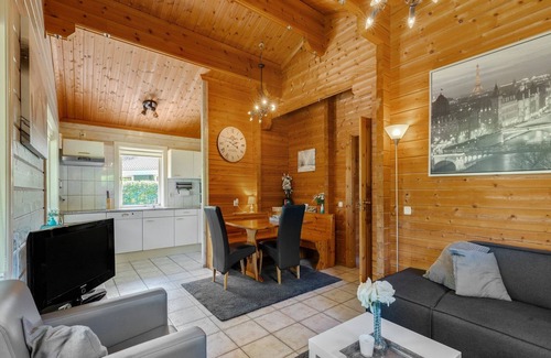 Hulshorst Ski Chalet | Chalet in Hulshorst near Lake