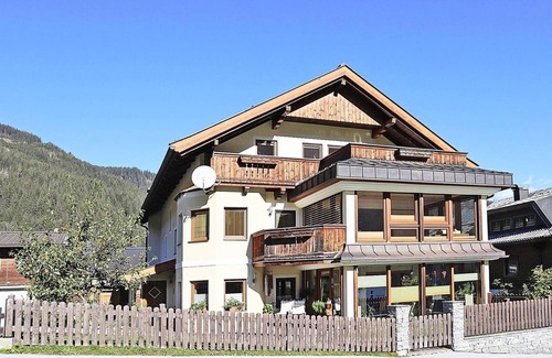 Krimml Apartment | Chalet in Krimml near Waterfalls