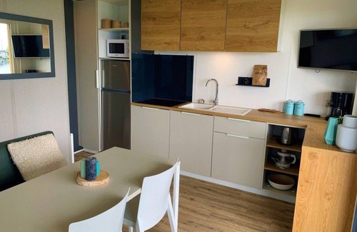 Beekbergen-Zuid Ski Chalet | Chalet in Netherlands near Cycling Trails