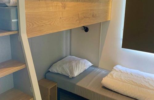 Beekbergen-Zuid Ski Chalet | Chalet in Netherlands near Cycling Trails