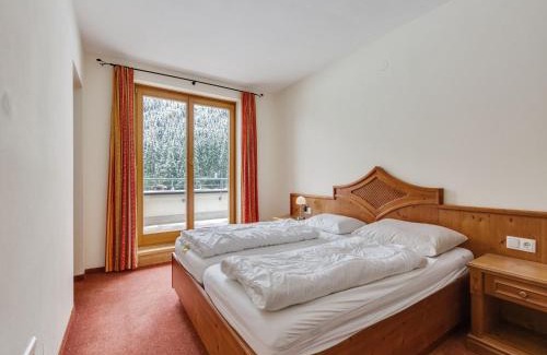 Hinterglemm Ski Chalet | Chalet in Saalbach near Ski Lift