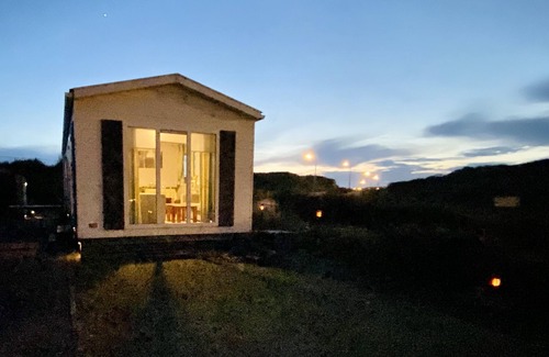 IJmuiden Ski Chalet | Chalet in the dune edge within walking distance of the beach