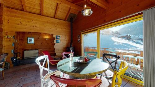 Anniviers Ski Chalet | Chalet in the heart of the Val d'Anniviers resort