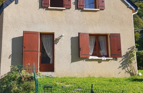 Cauterets Apartment | "Chalet indépendant 6-7 pers à Cauterets: jardin, garage, proche nature"