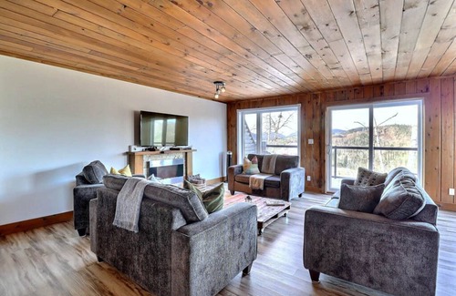 L'Anse-Saint-Jean Ski Chalet | Chalet Jumeau A Mont Édouard Ski & Nature