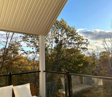 Sainte-Beatrix House | Chalet Komorebi with spa - Meli 1