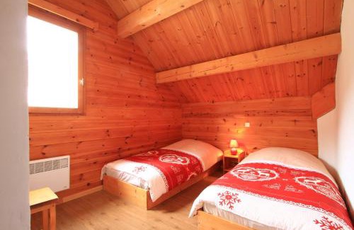 Nevache Ski Chalet | Chalet L'Eitièro hameau des Chazals Nevache Hautes Alpes