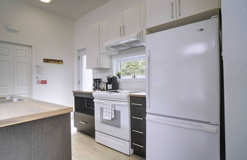 Chertsey Ski Chalet | Chalet L'Hérisson (Lakefront, Spa, BBQ, forest)
