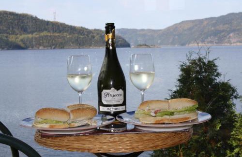 L'Anse-Saint-Jean House | Chalet La Caille