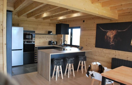 Besse-et-Saint-Anastaise Ski Chalet | Chalet la Doudoune Super Besse vue Exceptionnelle