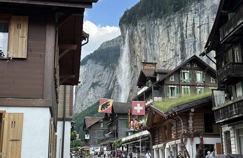 Lauterbrunnen Ski Chalet | Chalet Lauterbrunnen, Traditional and yet modern Swiss Chalet.