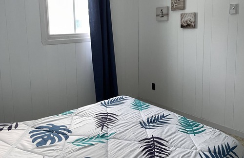 Notre-Dame-des-Neiges Ski Chalet | Chalet le Basque near the River