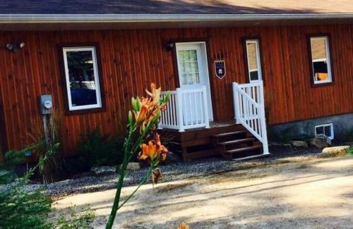 Notre-Dame-de-la-Merci Ski Chalet | Chalet Le Cozy, Spa et Sauna