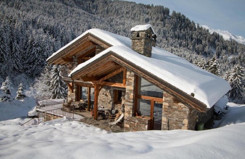 Les Allues Ski Chalet | Chalet Le Cairn - unique and magnificient ski-in ski-out Chalet !