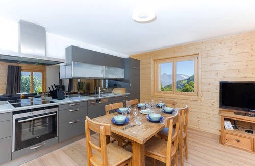 Riddes Ski Chalet | Chalet Le Cerf - NEW Build, Stylish Stay