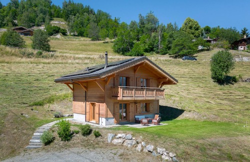 Riddes Ski Chalet | Chalet Le Cerf - NEW Build, Stylish Stay