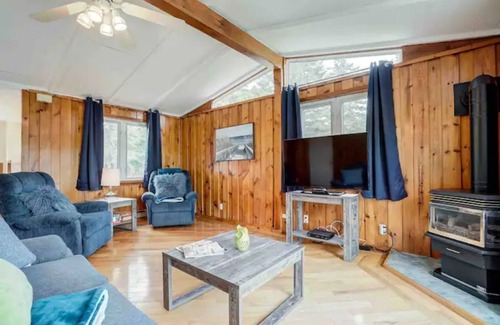 Bowman House | Chalet le cozy!